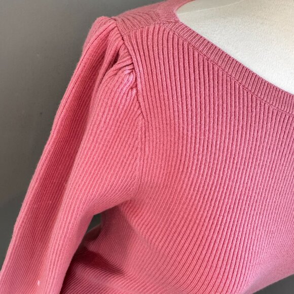NEW Ann Taylor Pearl Cuff Sweater - Picture 6 of 9